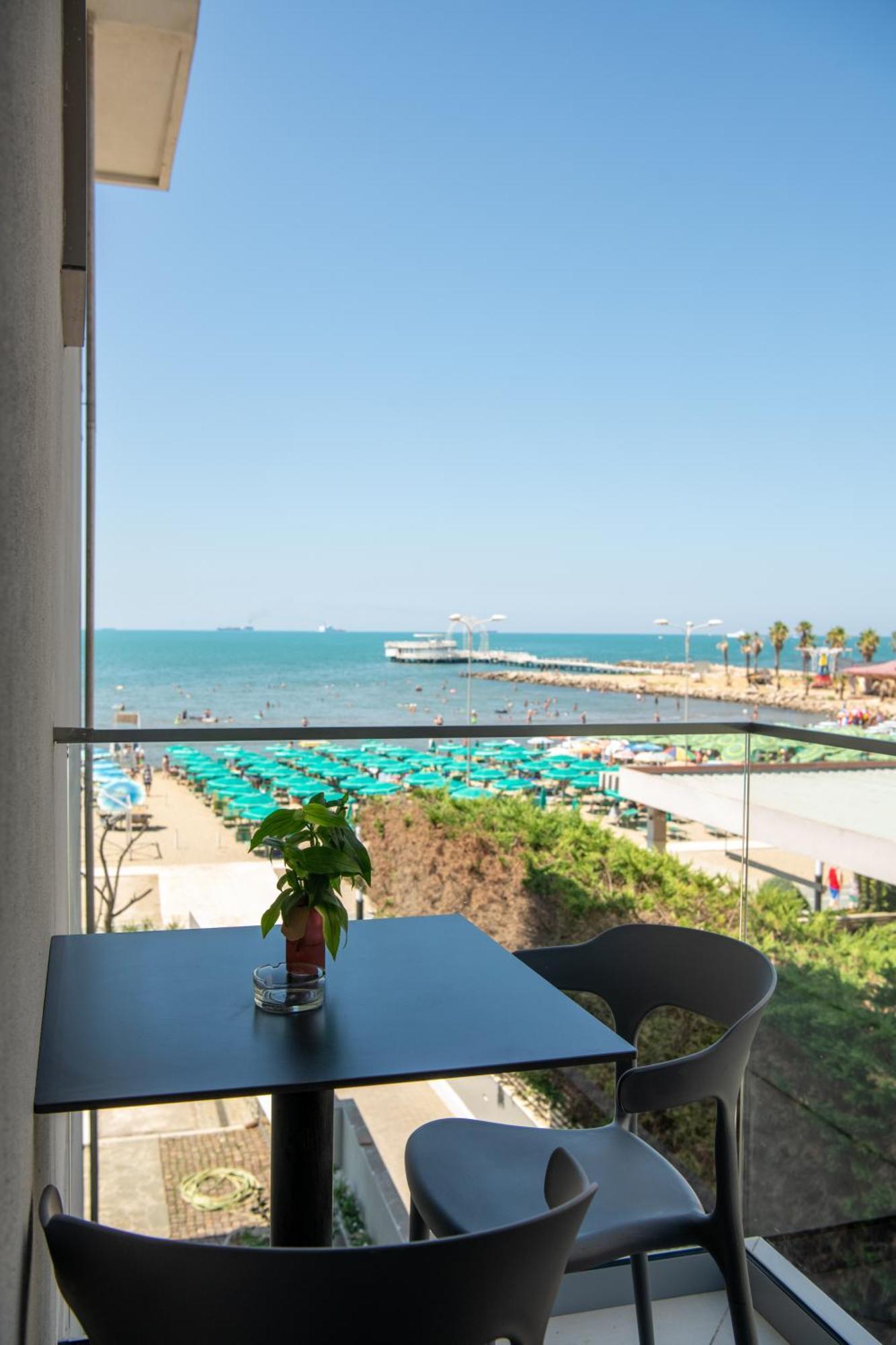 Hotel Vila 11 Durrës Zewnętrze zdjęcie